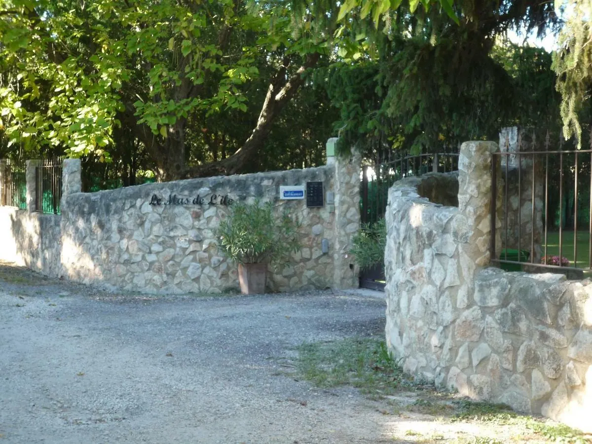 Bed and Breakfast Mas De L'Ile Aviñón